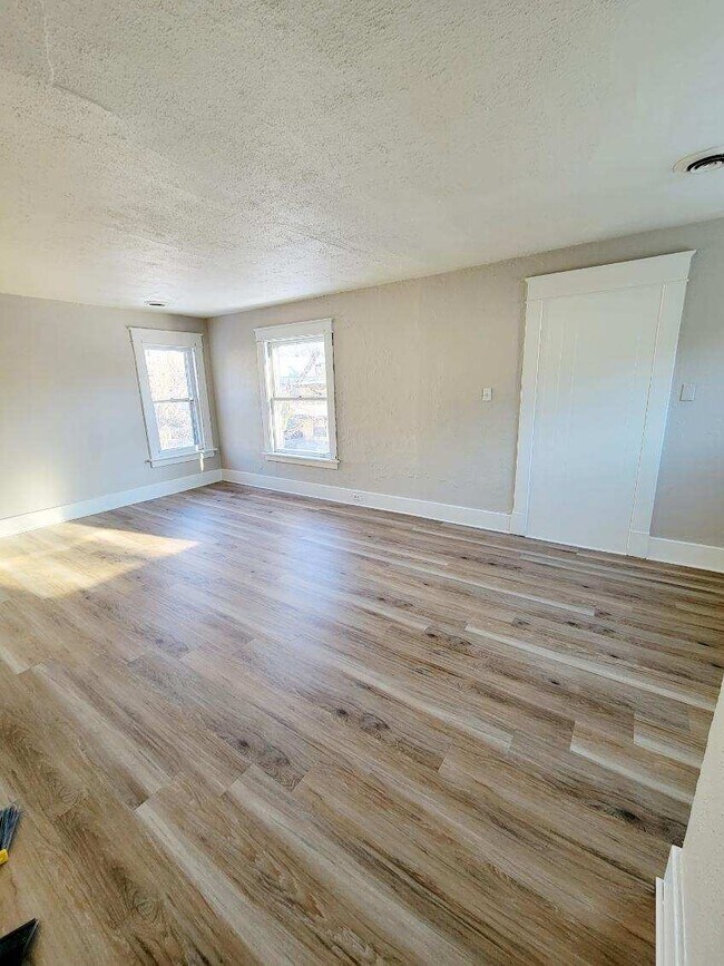 Foto del edificio - 424 Poplar St