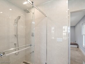 Building Photo - 220 39th Ave NW