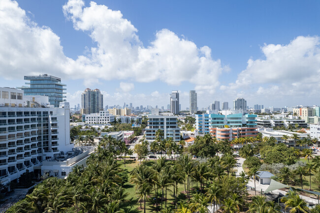 Aerial Photo - 200 Ocean Dr