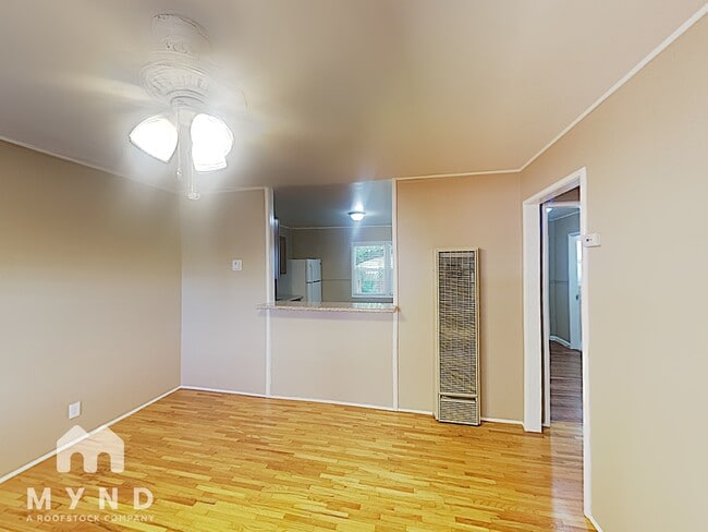 Building Photo - 5 Garrison Dr