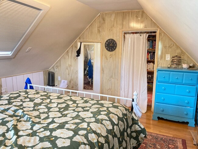 Building Photo - 386 Highland Ave