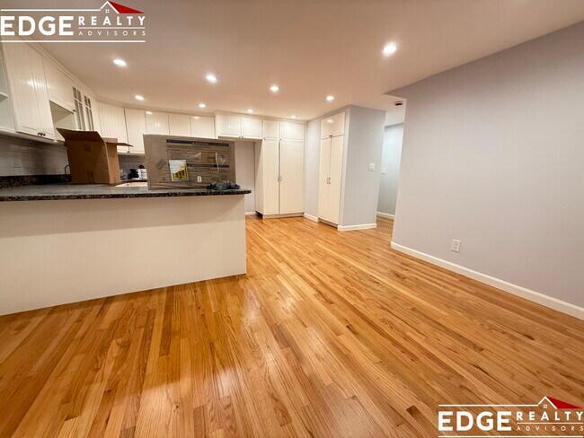 Foto del edificio - 39 Englewood Ave