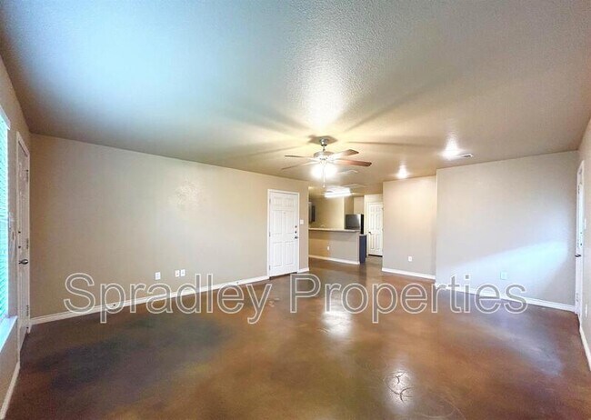 Building Photo - 817 Laila Ln