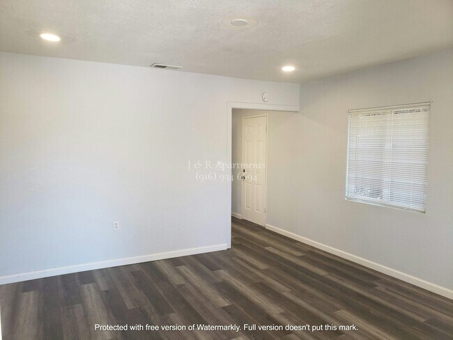 Foto del edificio - 3840 Walnut Ave