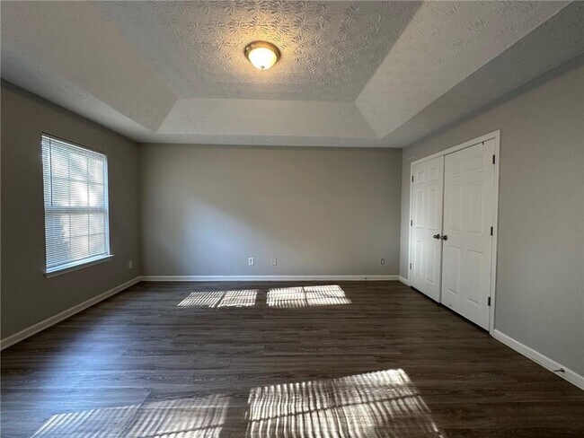 Building Photo - 3976 Hidden Hollow Dr