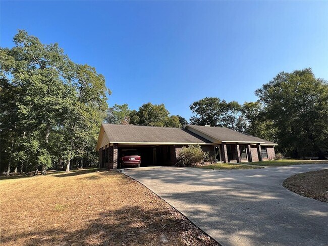 Foto del edificio - 12345 Oak Leaf Rd