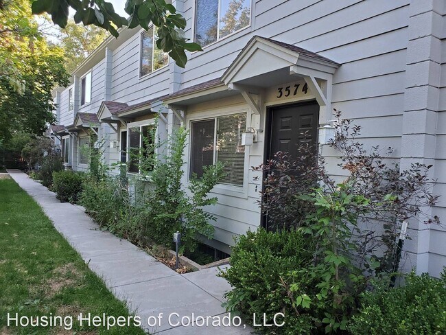 Building Photo - 3 br, 2.5 bath House - 3574 Broadway #6