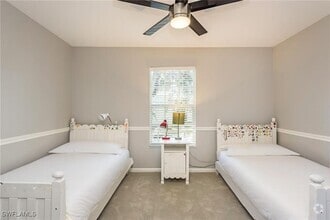 Building Photo - 112 Bobolink Way
