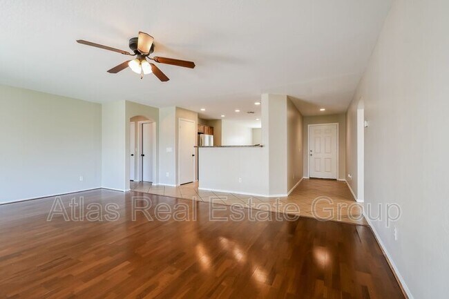 Foto del edificio - 16244 N 28th St