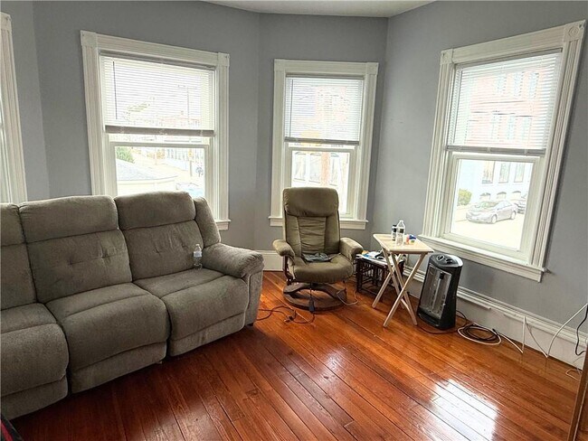 Foto del edificio - 53 Hadwin St