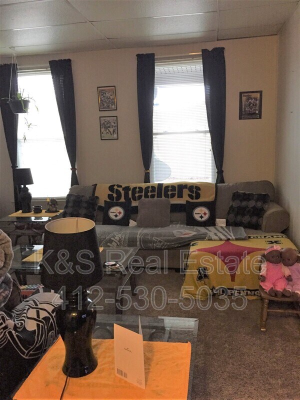 Foto del edificio - 556 Middle Ave