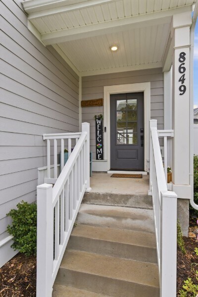 Foto del edificio - 8649 Lawson Dr