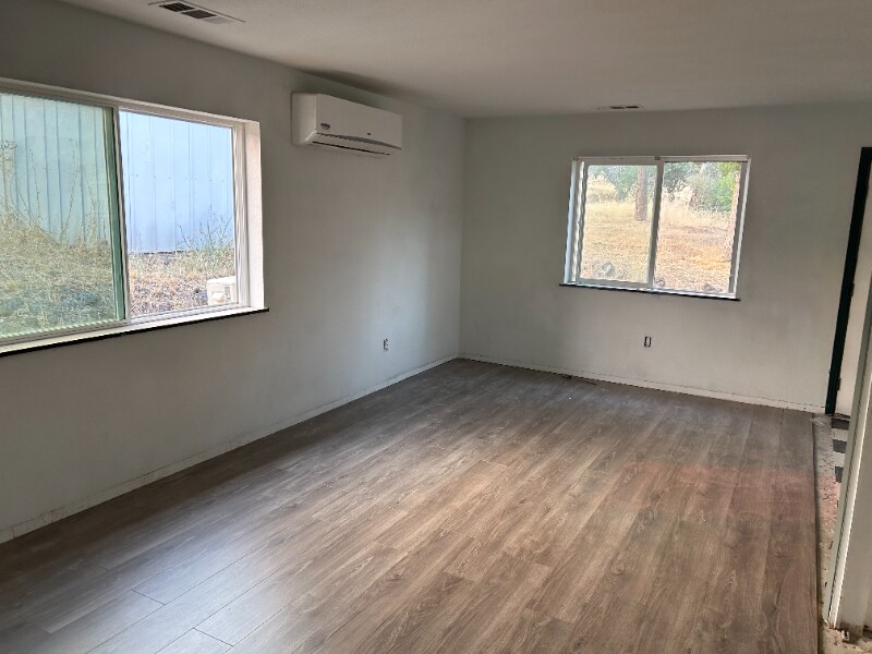 Building Photo - 1208 Northridge Dr
