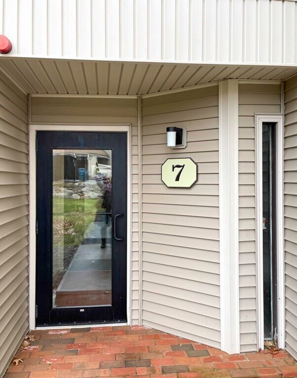 7 Thayer Pond Dr Unit 16, Oxford, MA 01537 Condo for Rent in Oxford