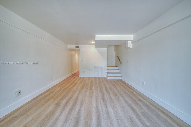 Foto del edificio - 1201 SW 42nd Ave