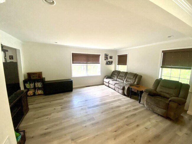 Foto del edificio - 202 Greenfield Ave