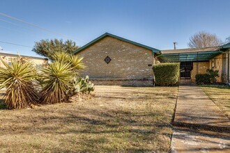 Building Photo - 4901 Stacey Ave