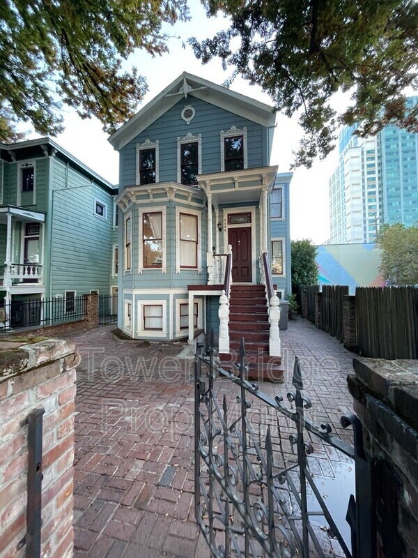 Photo - 1106 G Street