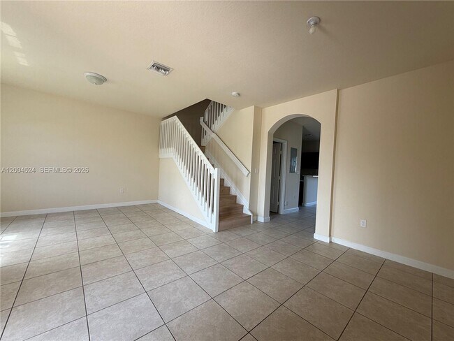 Foto del edificio - 544 SE 32nd Ave