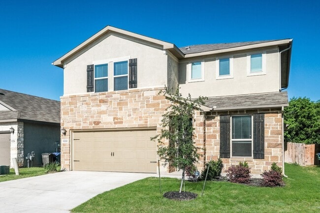Building Photo - Spacious Gated Home Near La Cantera with Media Room