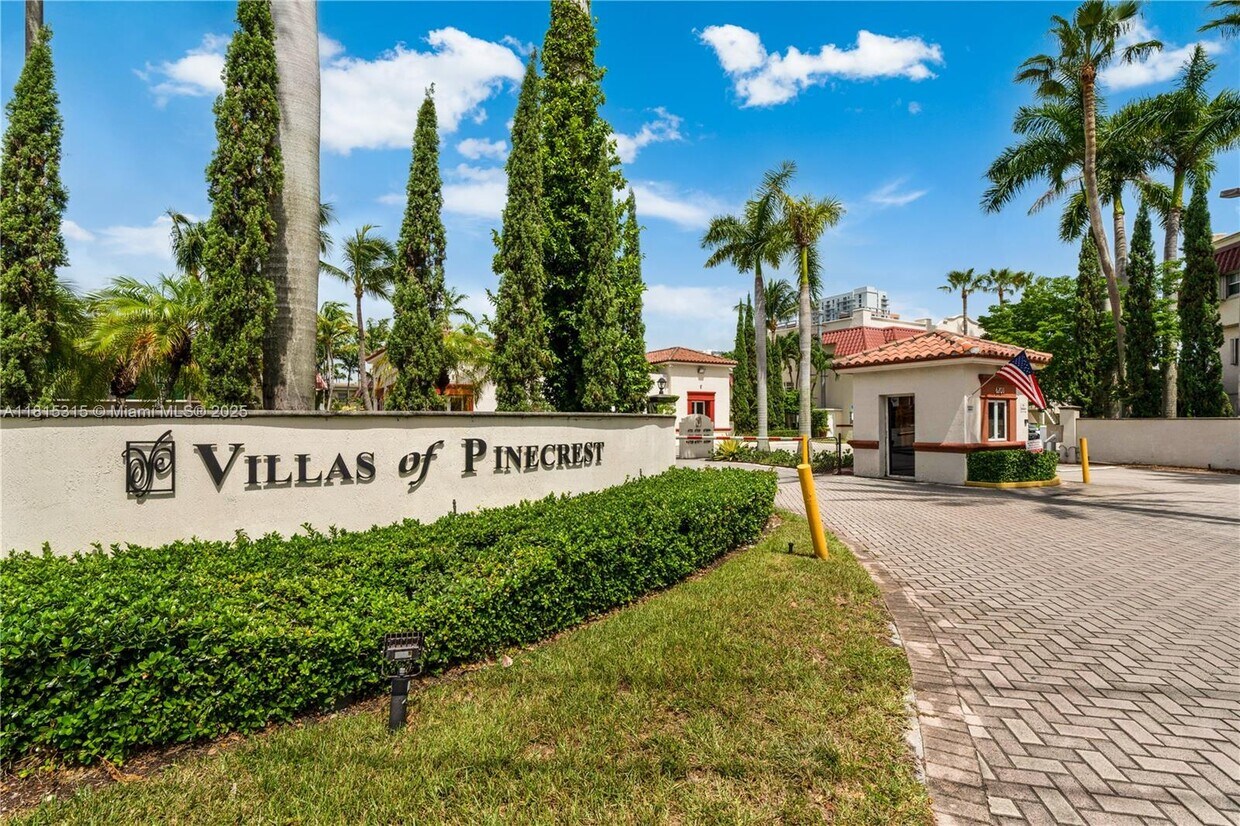 Foto principal - 8650 SW 67th Ave