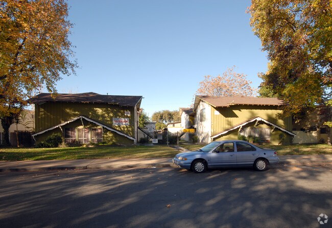 Primary Photo - 627-639 Karesh Ave