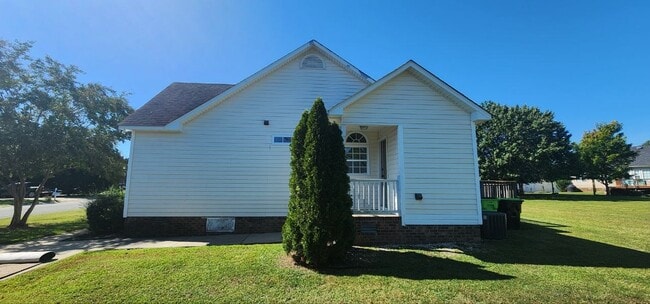 Building Photo - 420 Oak Dare Ln