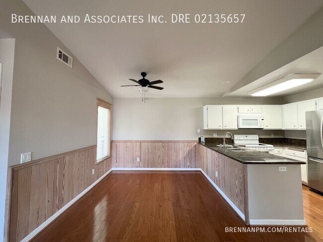 Foto del edificio - 2 bd, 2 bath Condo in Escondido for Rent