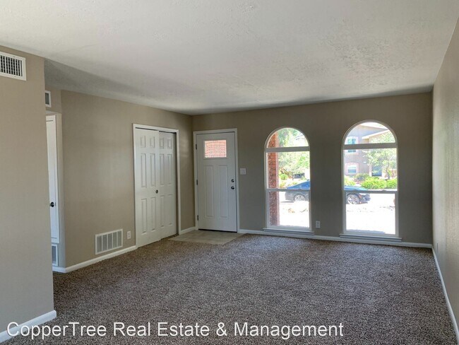 Building Photo - 3 br, 2 bath House - 8400 Yeager Dr NE