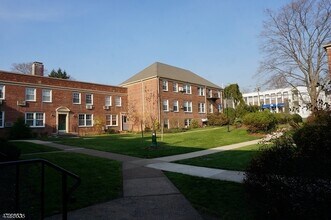 Building Photo - 176 Millburn Ave