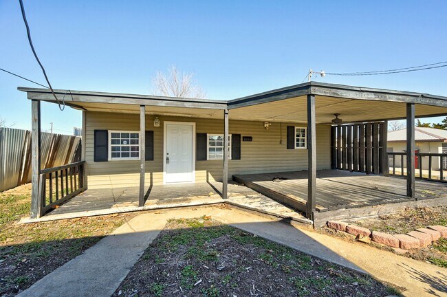 Foto del edificio - Cute 3Bed/1 BTH Home Minutes from I-240