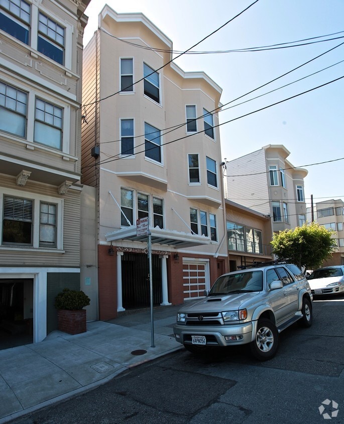 Building Photo - 2614 Gough Street