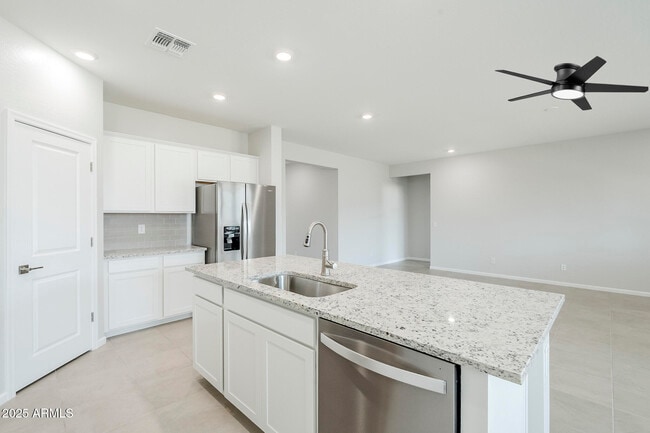 Building Photo - 17996 W Camino de Oro