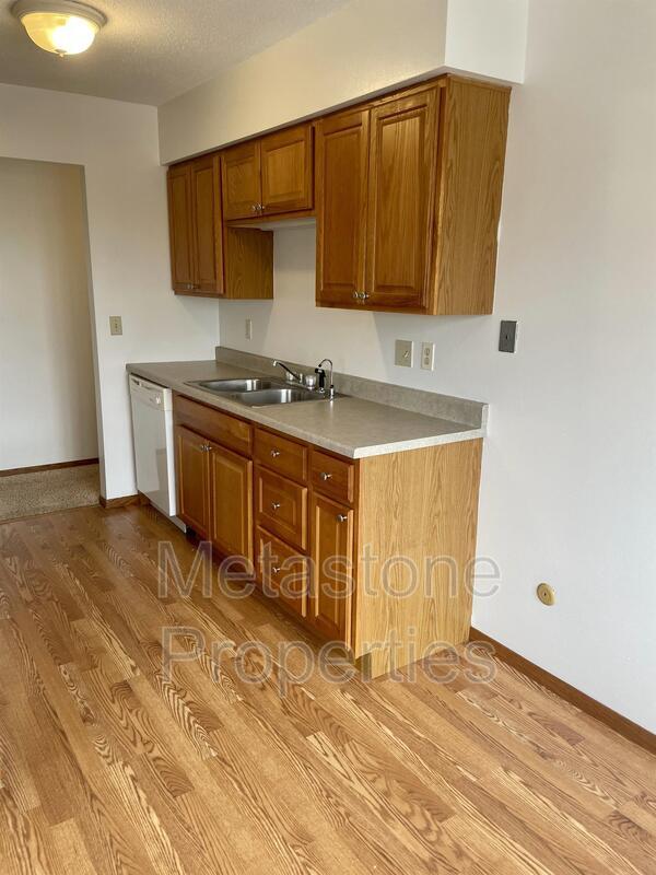 3215 S Western Ave, Sioux Falls, SD 57105 Condo for Rent in Sioux Falls, SD