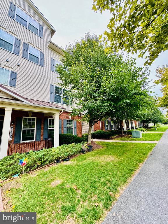 Foto del edificio - 23238 Observation Dr