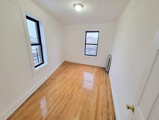 Building Photo - 2 bedroom in BRONX NY 10456