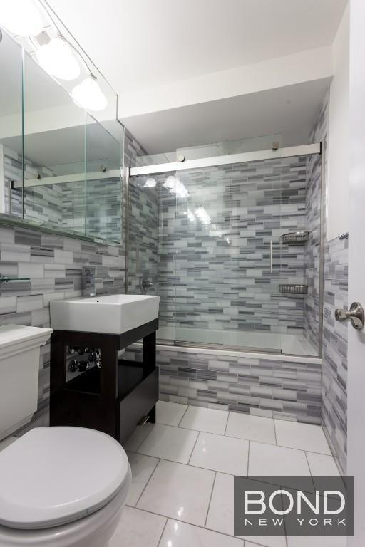 Foto del edificio - 350 W 21st St
