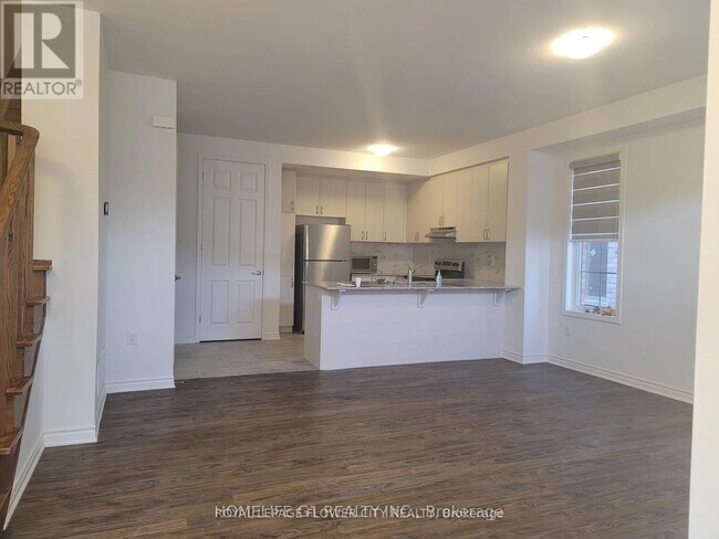 Building Photo - 169 Keppel Cir