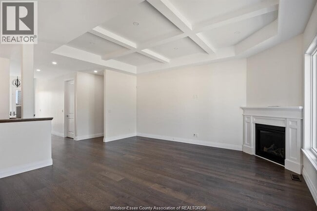 Building Photo - 510 Veneto St