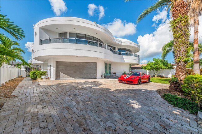 Foto del edificio - 3344 NE 167th St