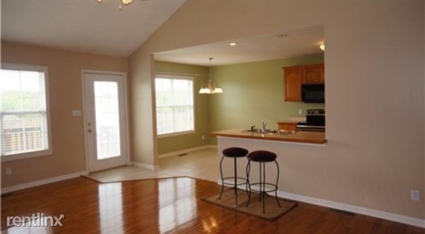 Building Photo - 420 Talon Dr