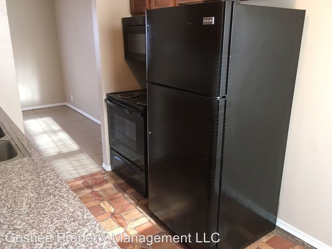 Foto del edificio - 4504 S Cedardale Ave