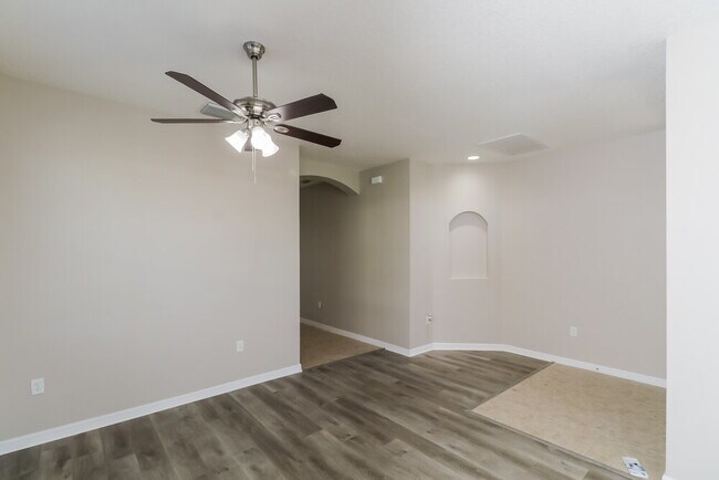 Building Photo - 30745 Water Lily Dr