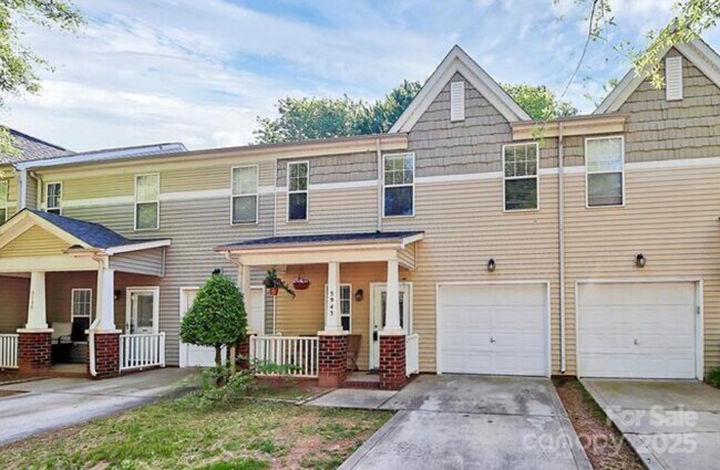 Foto del edificio - 5943 Pisgah Way