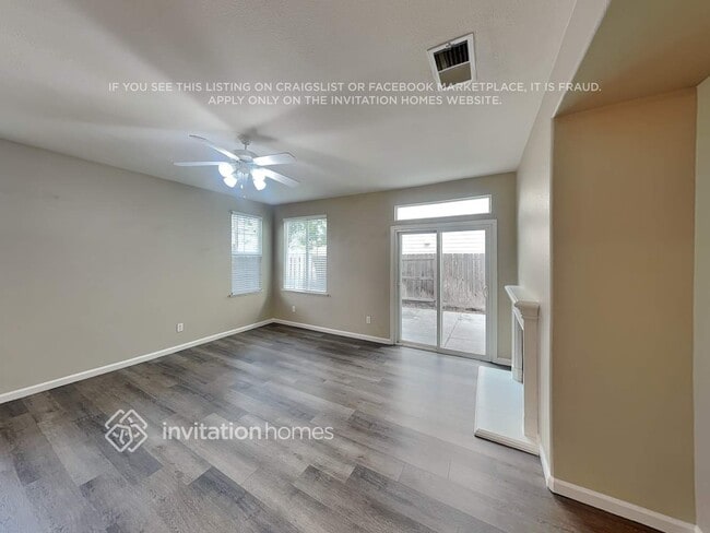 Foto del edificio - 1010 Liberty Dr