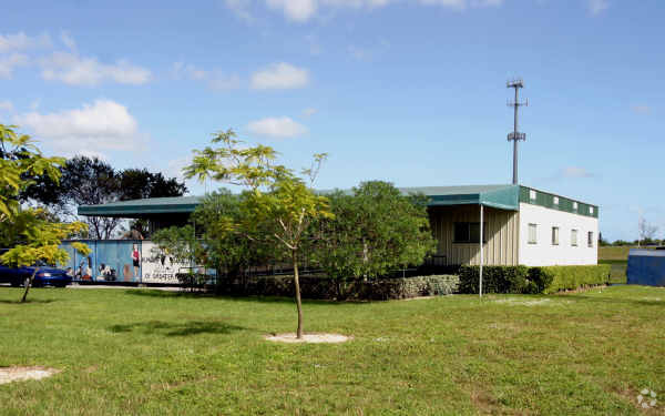 Building Photo - Sunshine Apartments