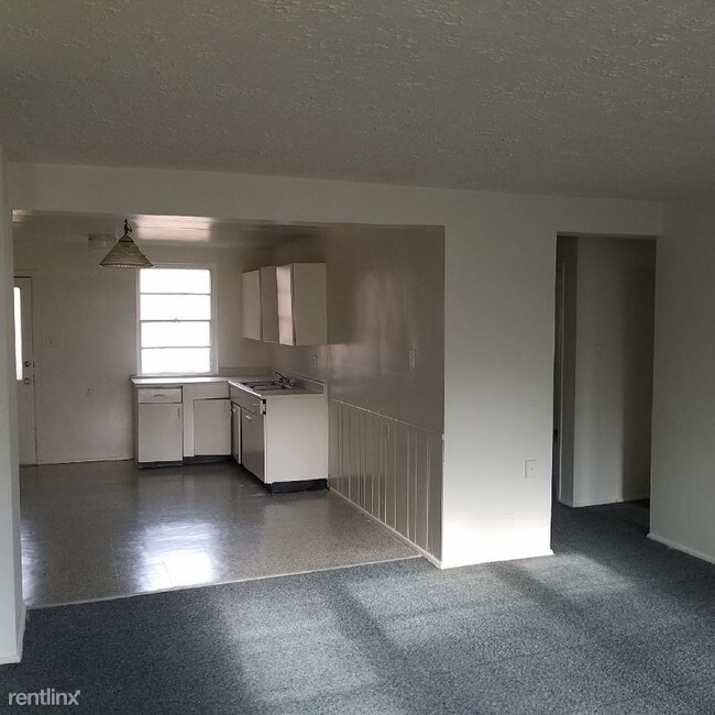 Foto del edificio - 978 Debbe Ln