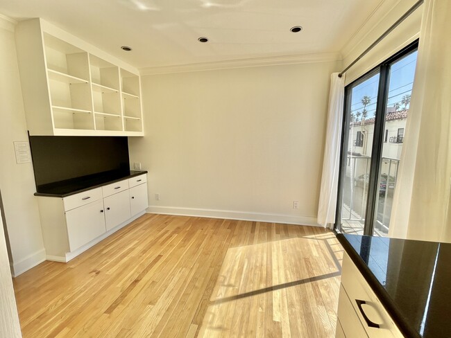 Breakfast area - 840 20th St