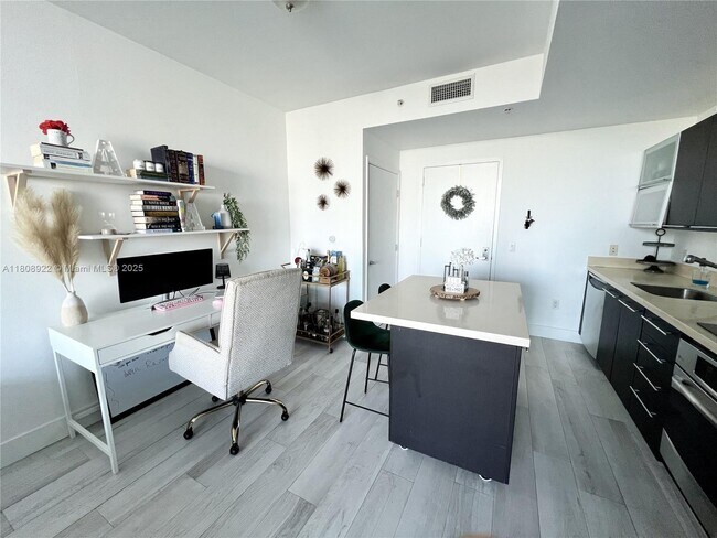 Foto del edificio - 90 SW 3rd St