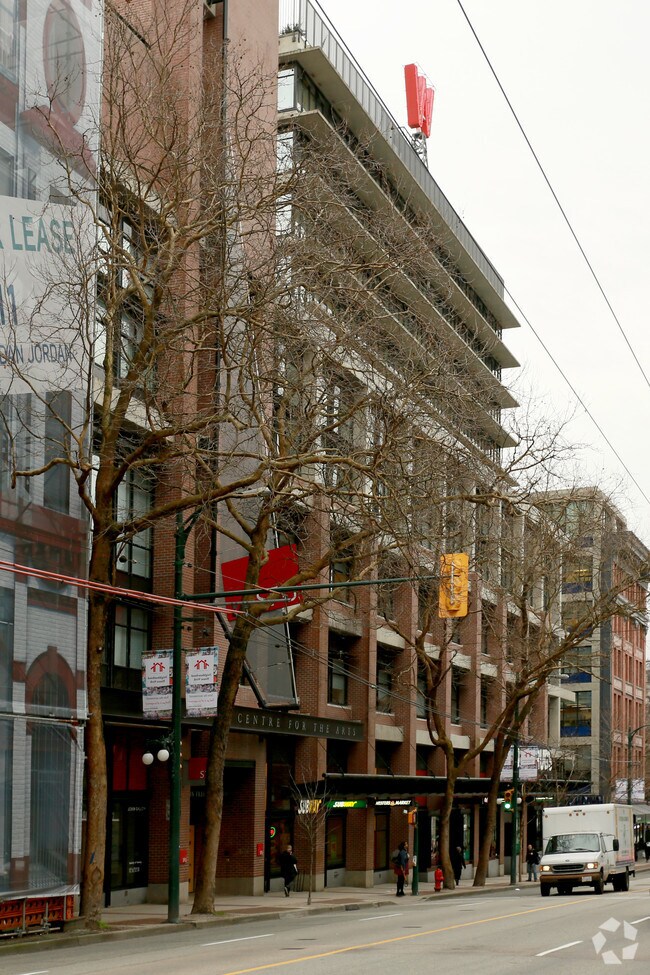 Photo du bâtiment - 139-149 W Hastings St